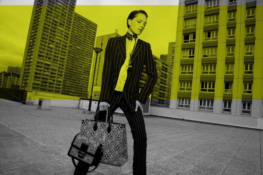 SHES-LOST-CONTROL-Fashion-location-8